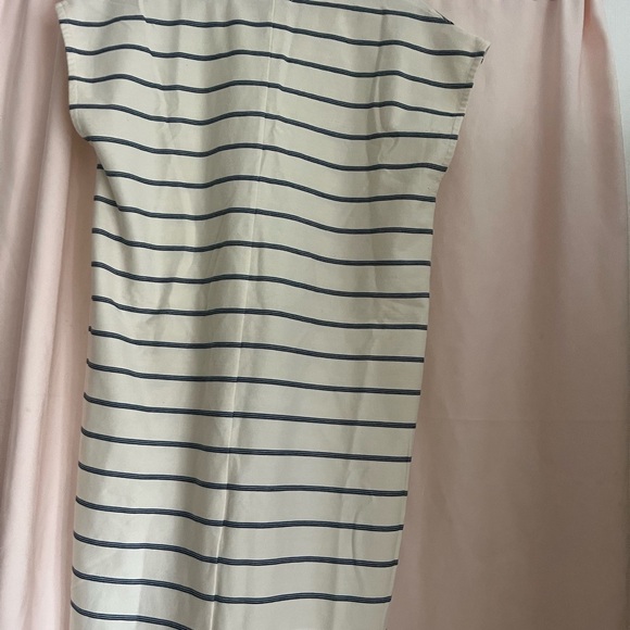 Striped V-Neck Dress - Picture 4 of 7